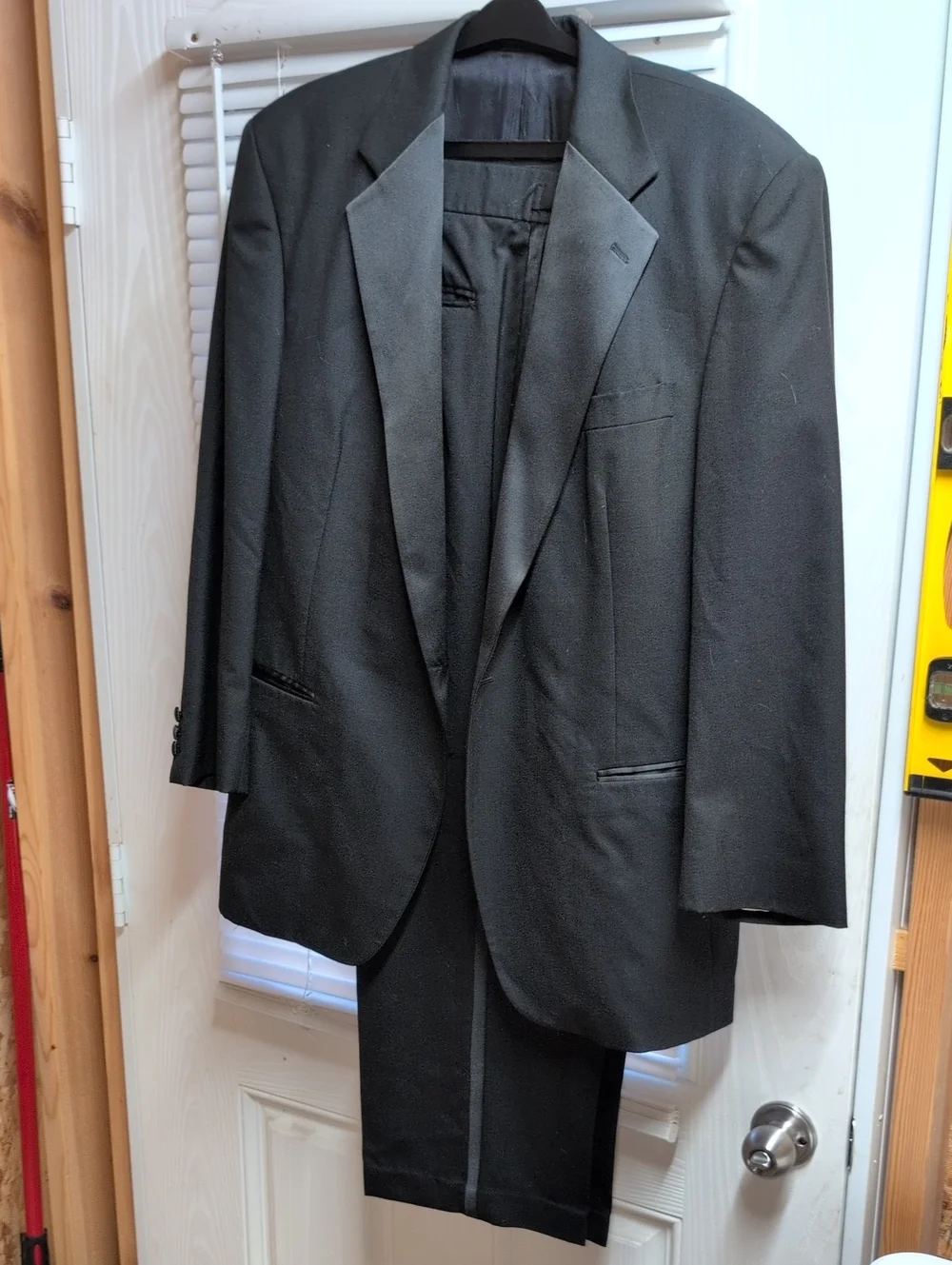 Giorgio Bissoni Black Men's Tuxedo ( 44R x 40x 29)